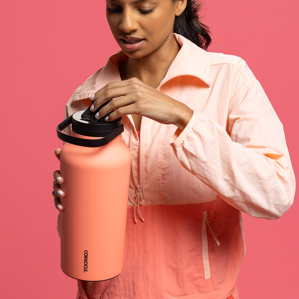 series-a-sport-jug-r6 968dacb42298--05.png